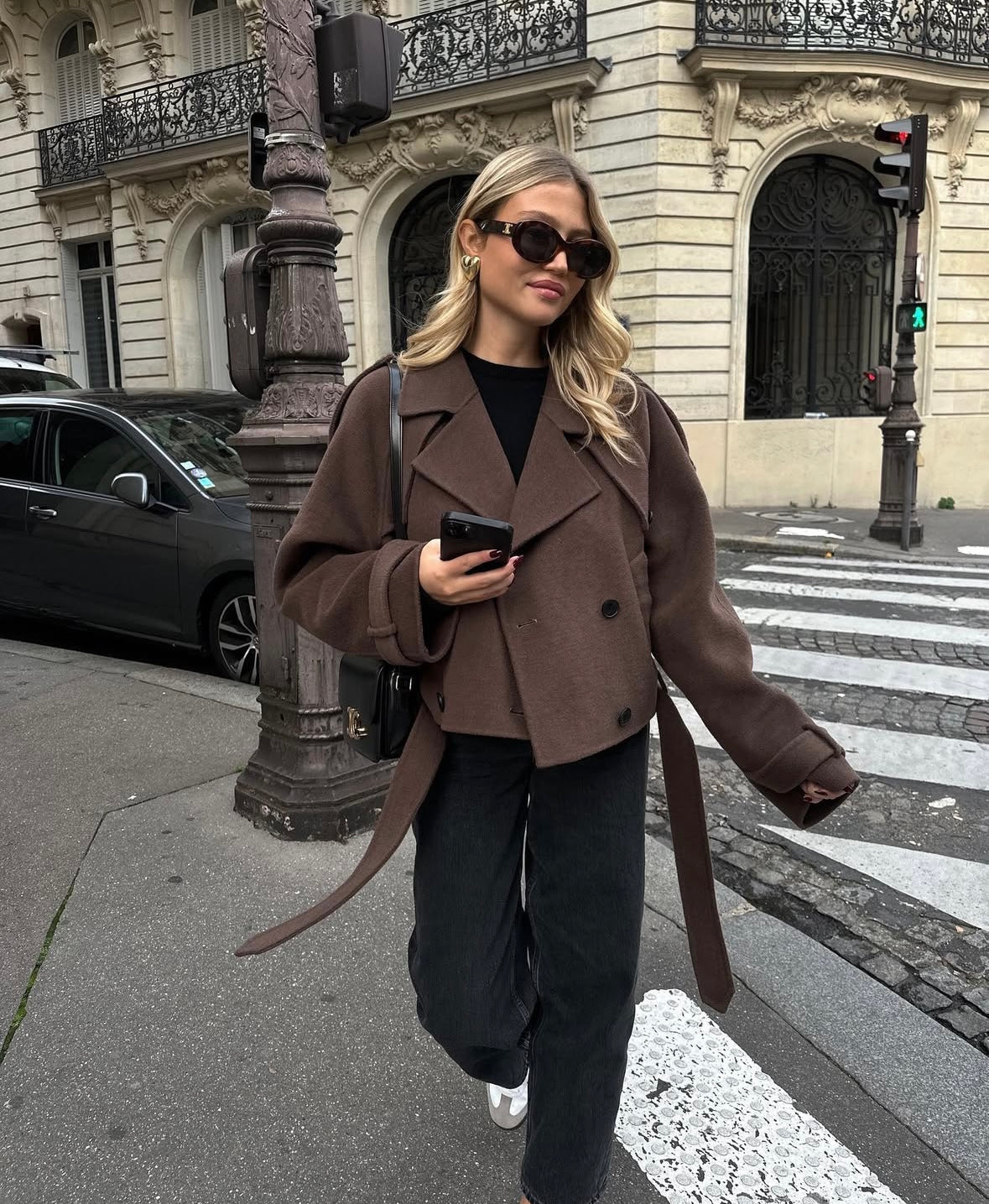 Saira | Kurzer Zweireihiger Gürtelmantel