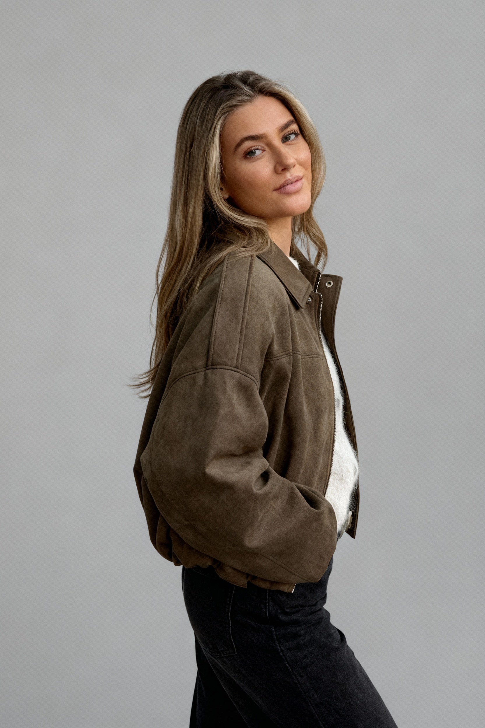 LUMIÈRE | FAUX SUÈDE BOMBERJACKE