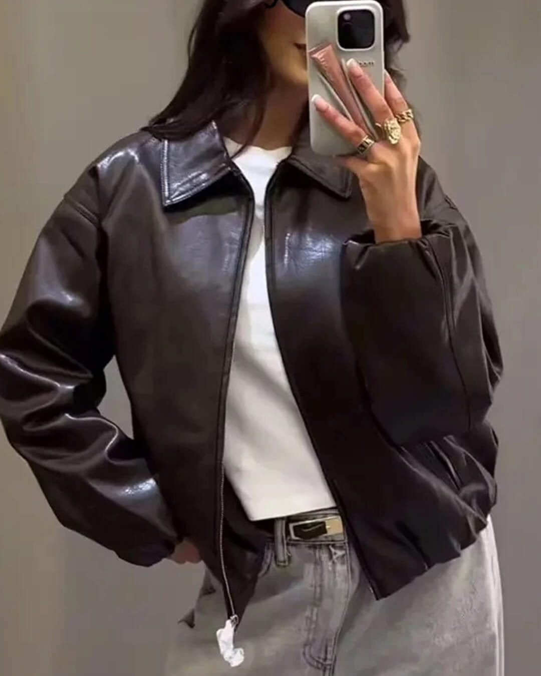 Damen Jacke mit Geradem Schnitt und Klarer Linienführung