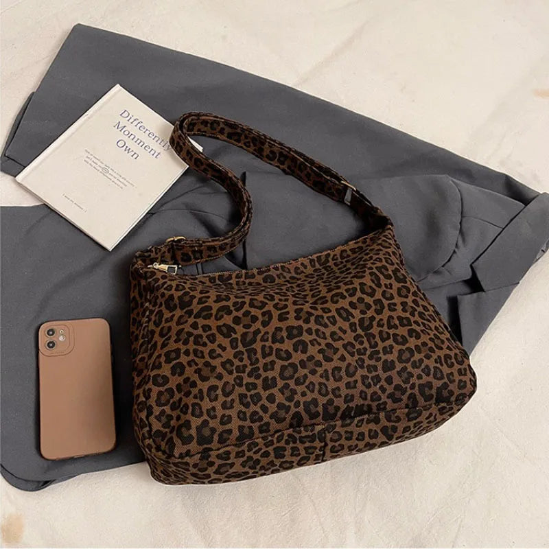 Gavira | Damen Schultertasche mit Leopardenmuster