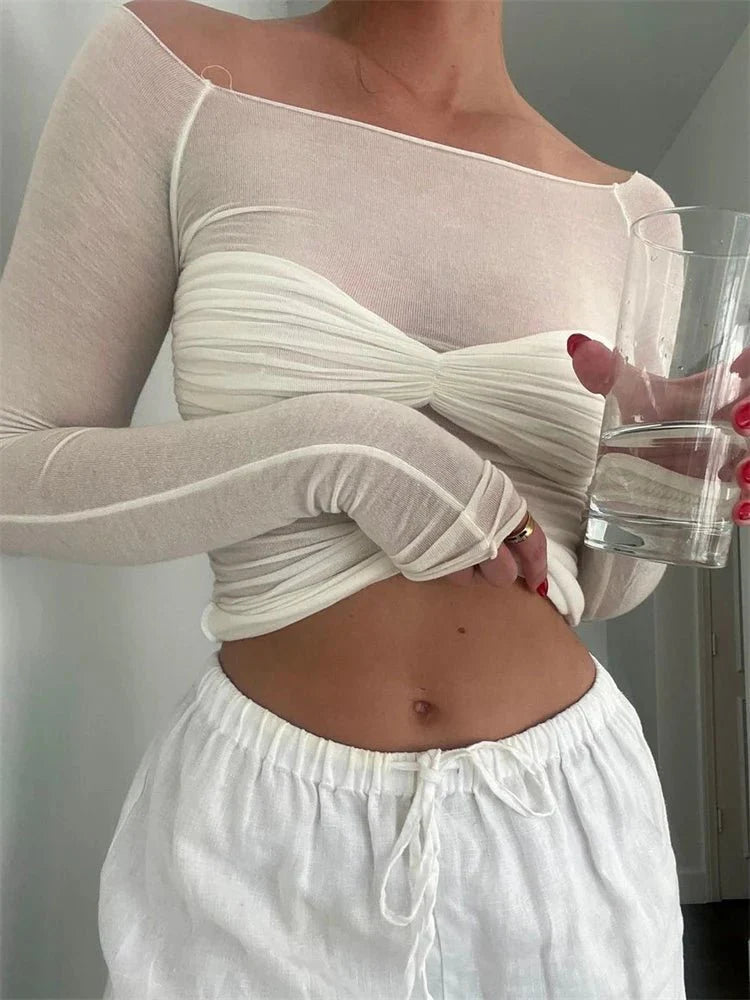 Lunara Transparenz-Top mit Off-Shoulder-Ausschnitt und Raffung