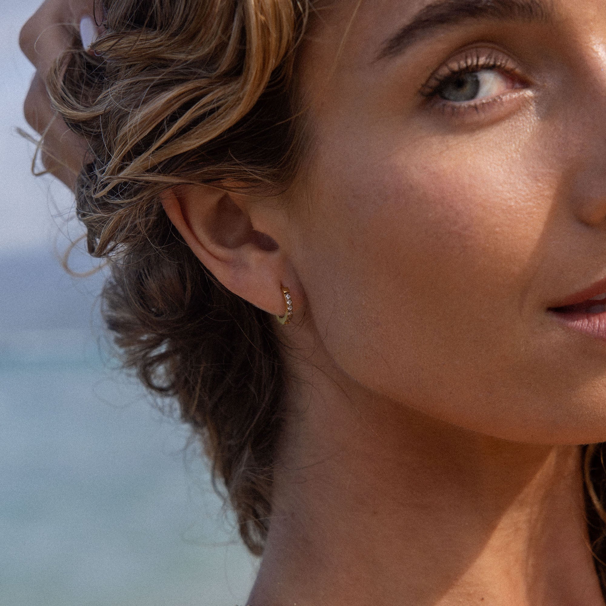 KAIMANA | Sculpted Zirconia Hoop Earrings