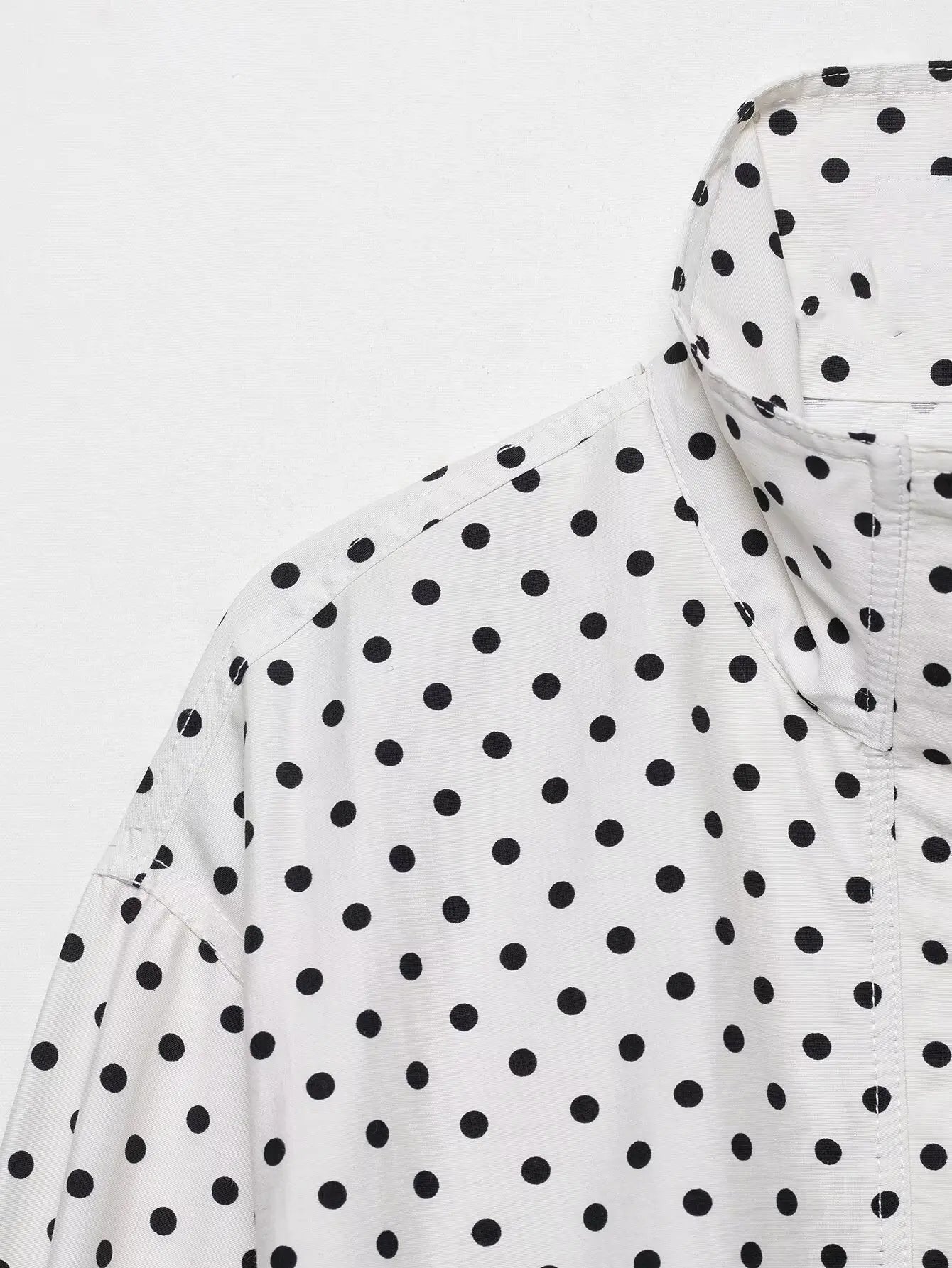 Dotty | Leichte Polka-Dot-Jacke mit Stehkragen & Kordelzug