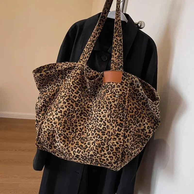 Women's Bag stylish and timeless