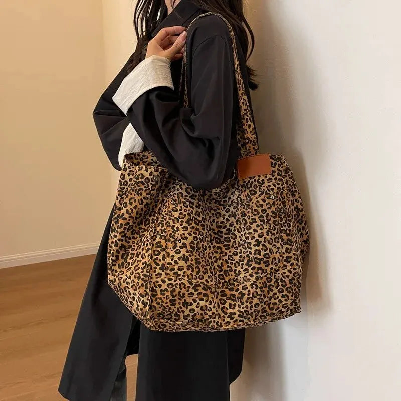 Women's Bag stylish and timeless