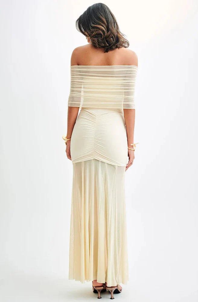 Sienna | Langes Tüllkleid mit Schulterfreiem Ausschnitt