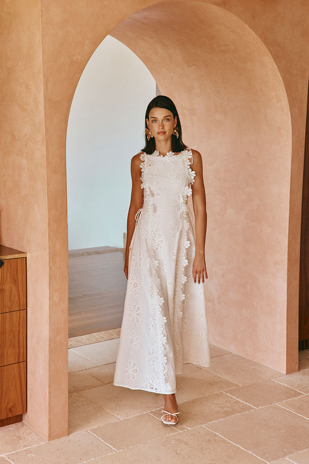 embroidered sleeveless midi dress Elise