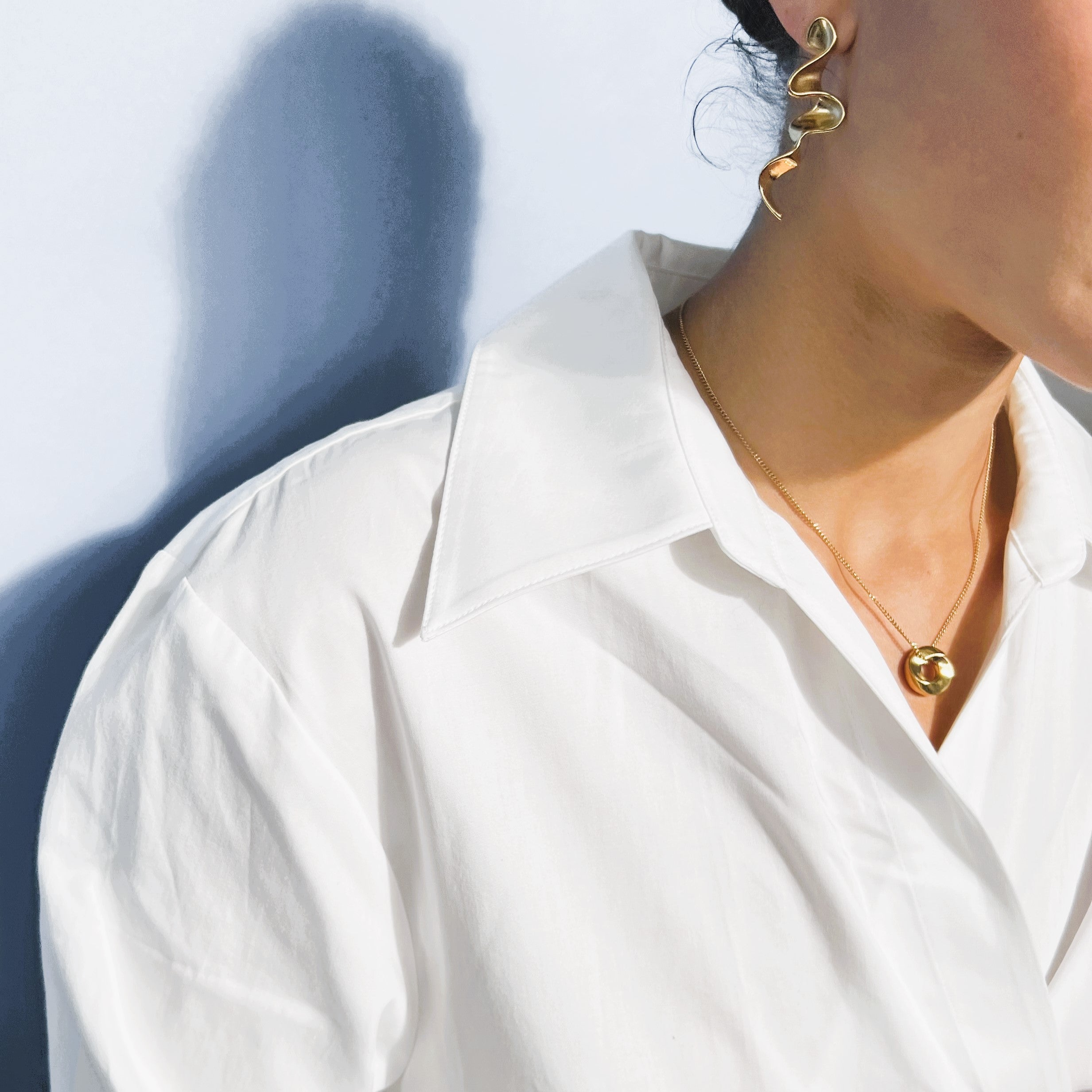 PANTAI | Swirl Pendant Necklace