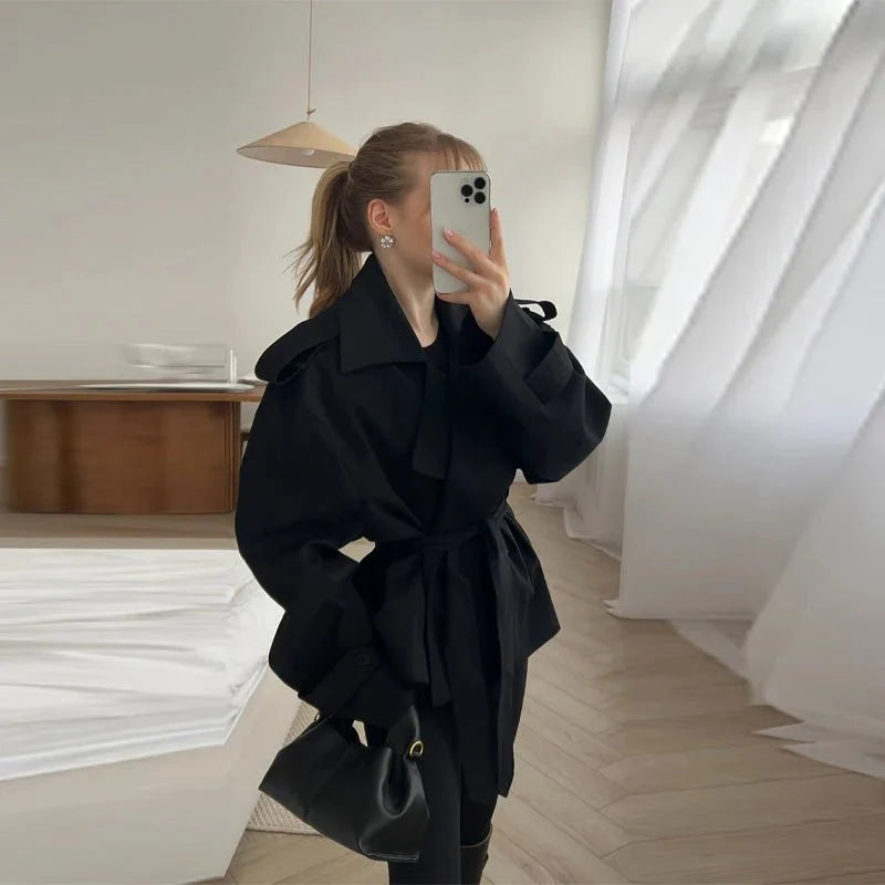 Yalin | Kurzer Trenchcoat Mit Gürtel