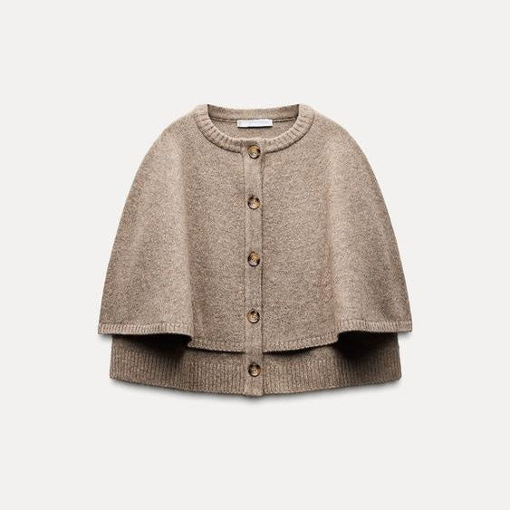 Noemi | Strickcape Mit Knopfleiste