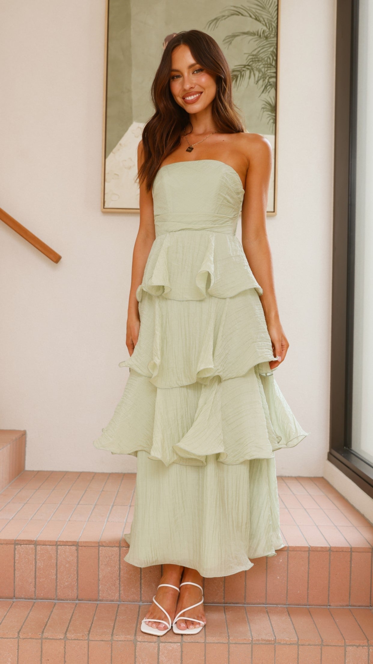 Claire | Schulterfreies Stufen-Maxikleid