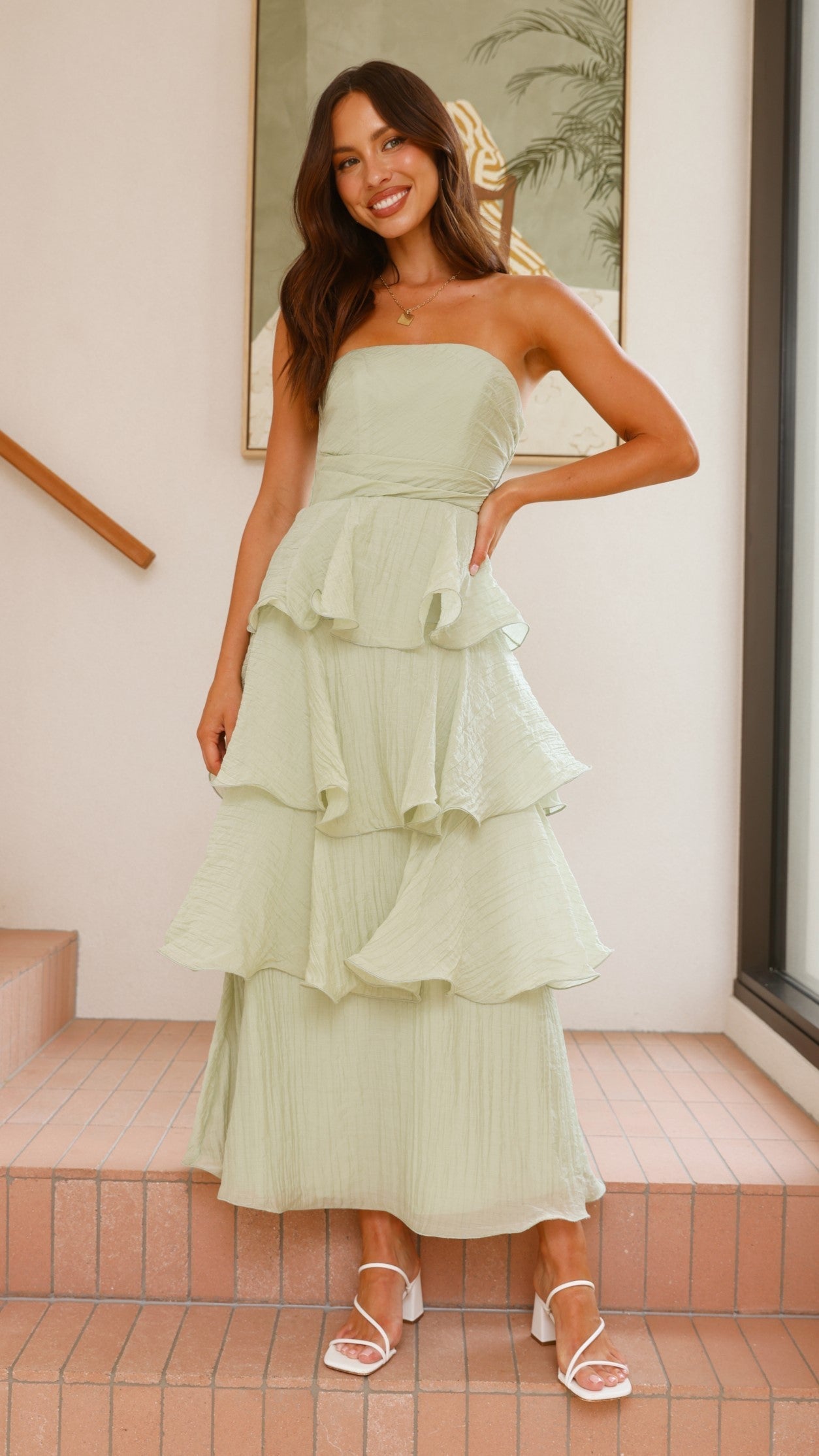 Claire | Schulterfreies Stufen-Maxikleid