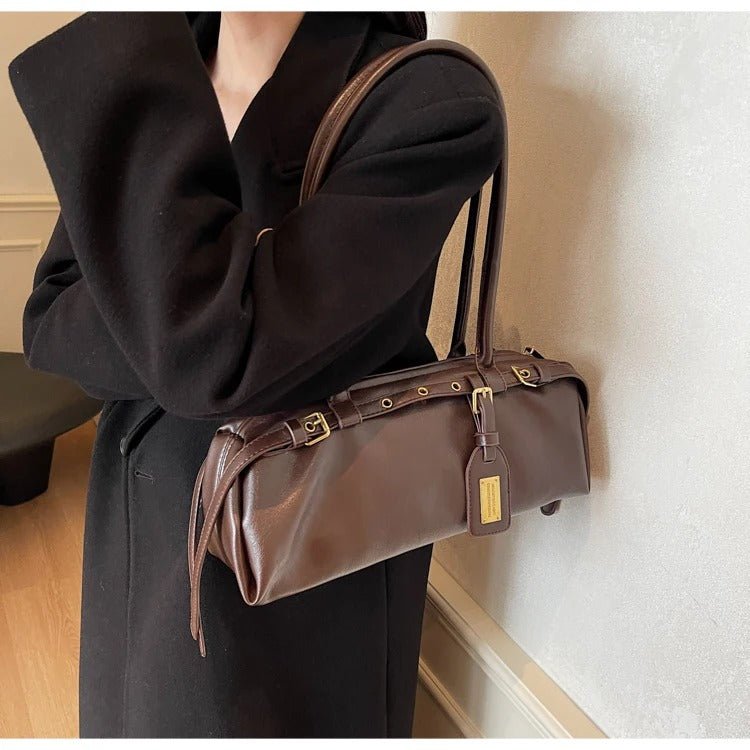 Audrey Schultertasche im Barrel-Design aus PU-Leder
