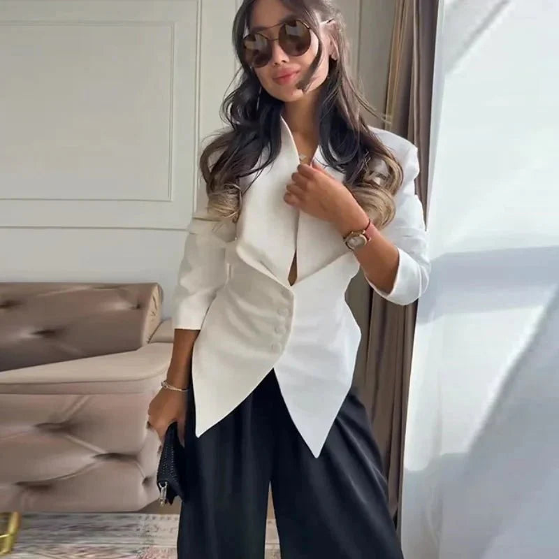 Averina blazer with structured shoulders