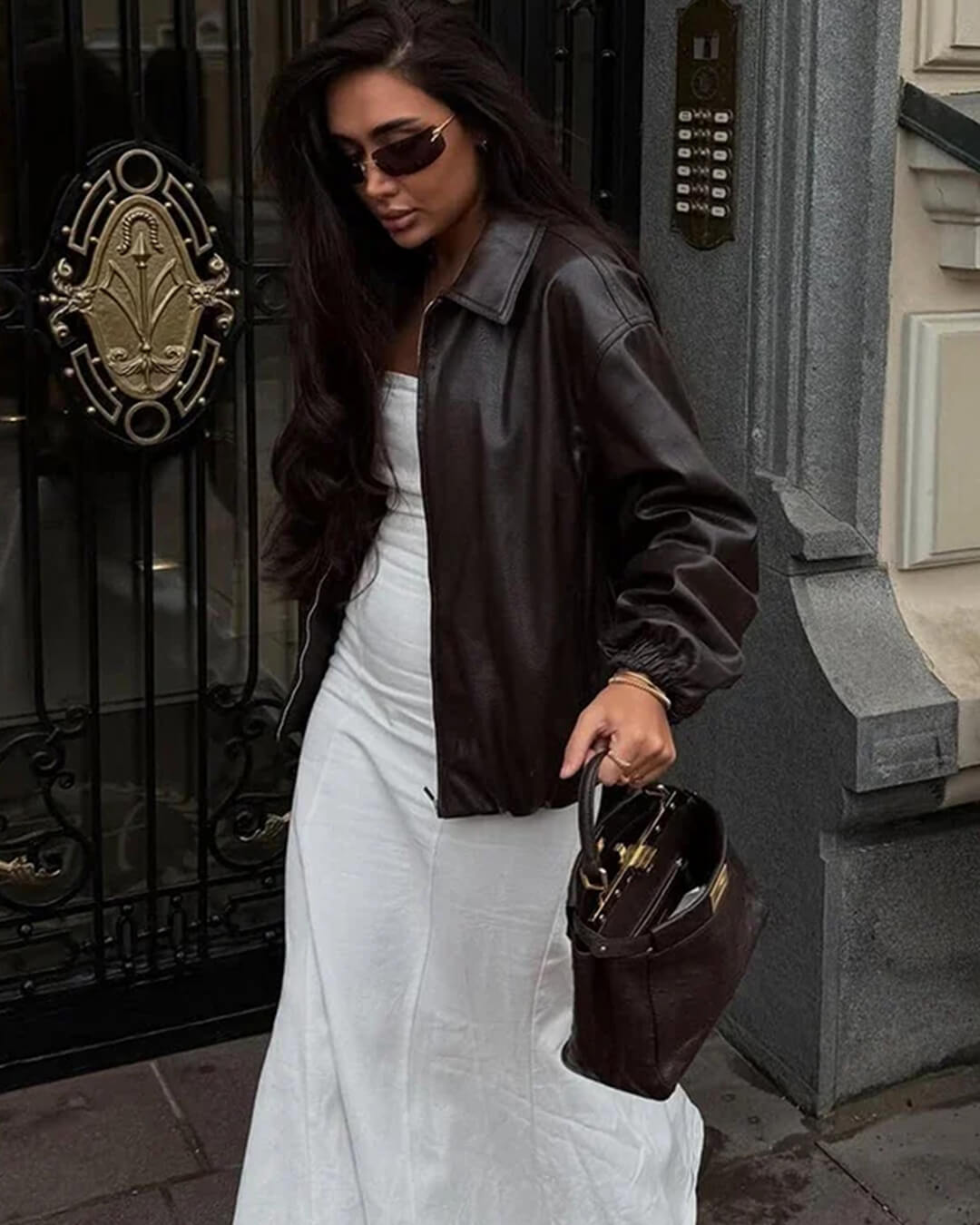 Damen Jacke mit Geradem Schnitt und Klarer Linienführung