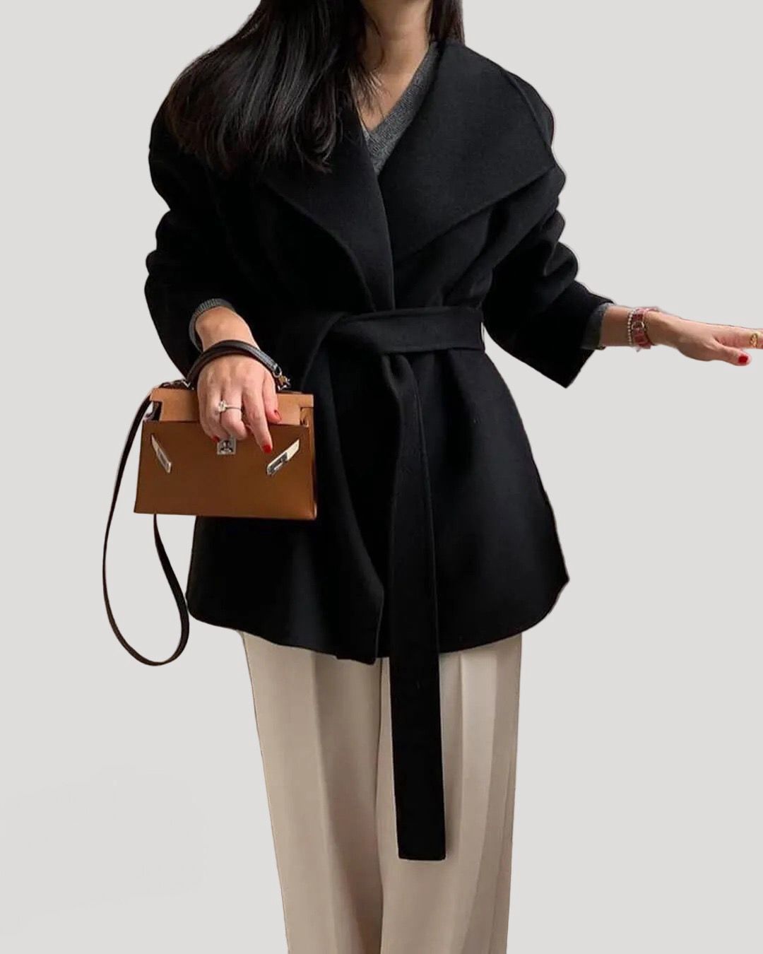 Damenmantel mit Schnürverschluss und Umlegekragen