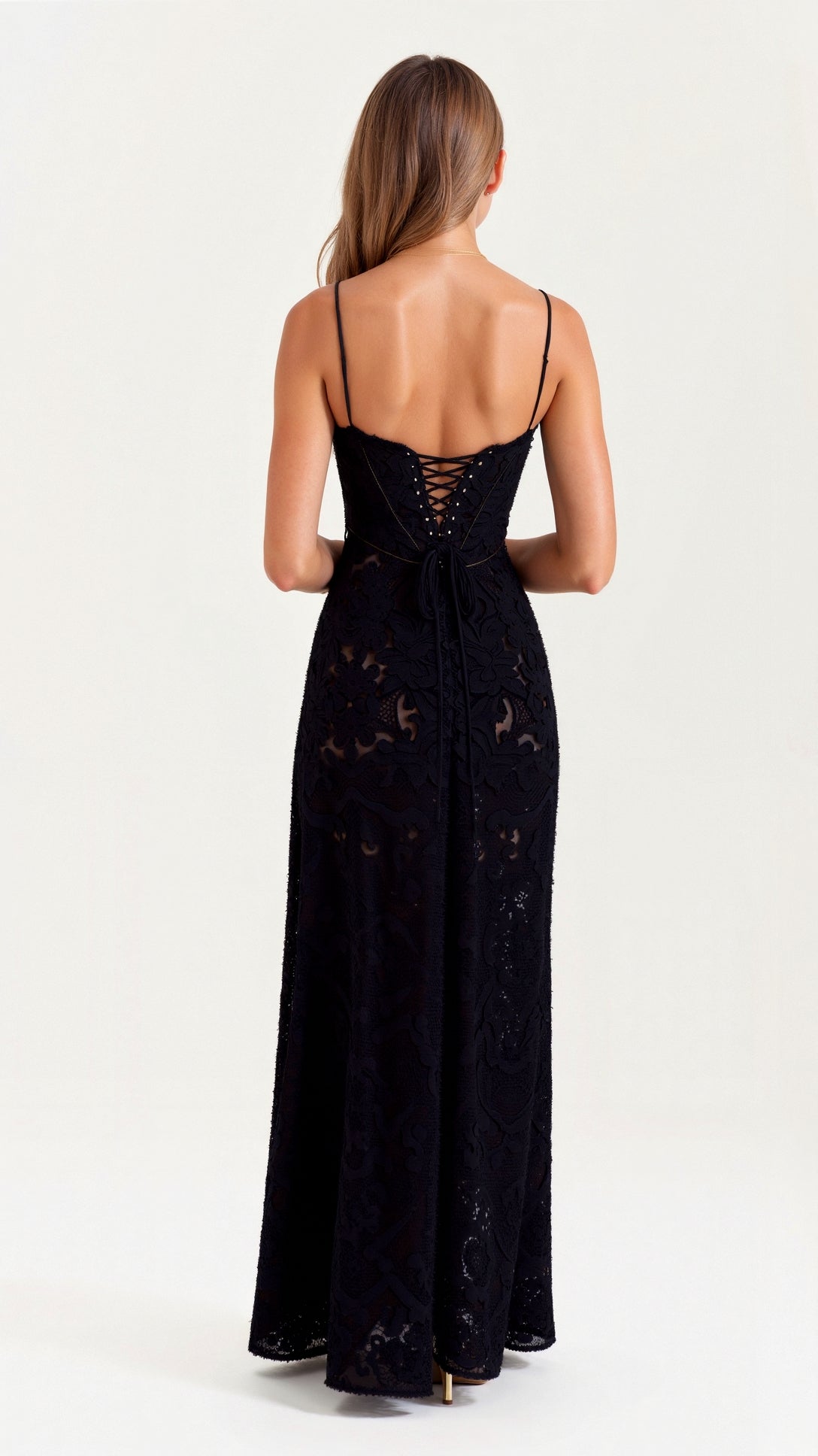 Alma | Long dress with lace-up back