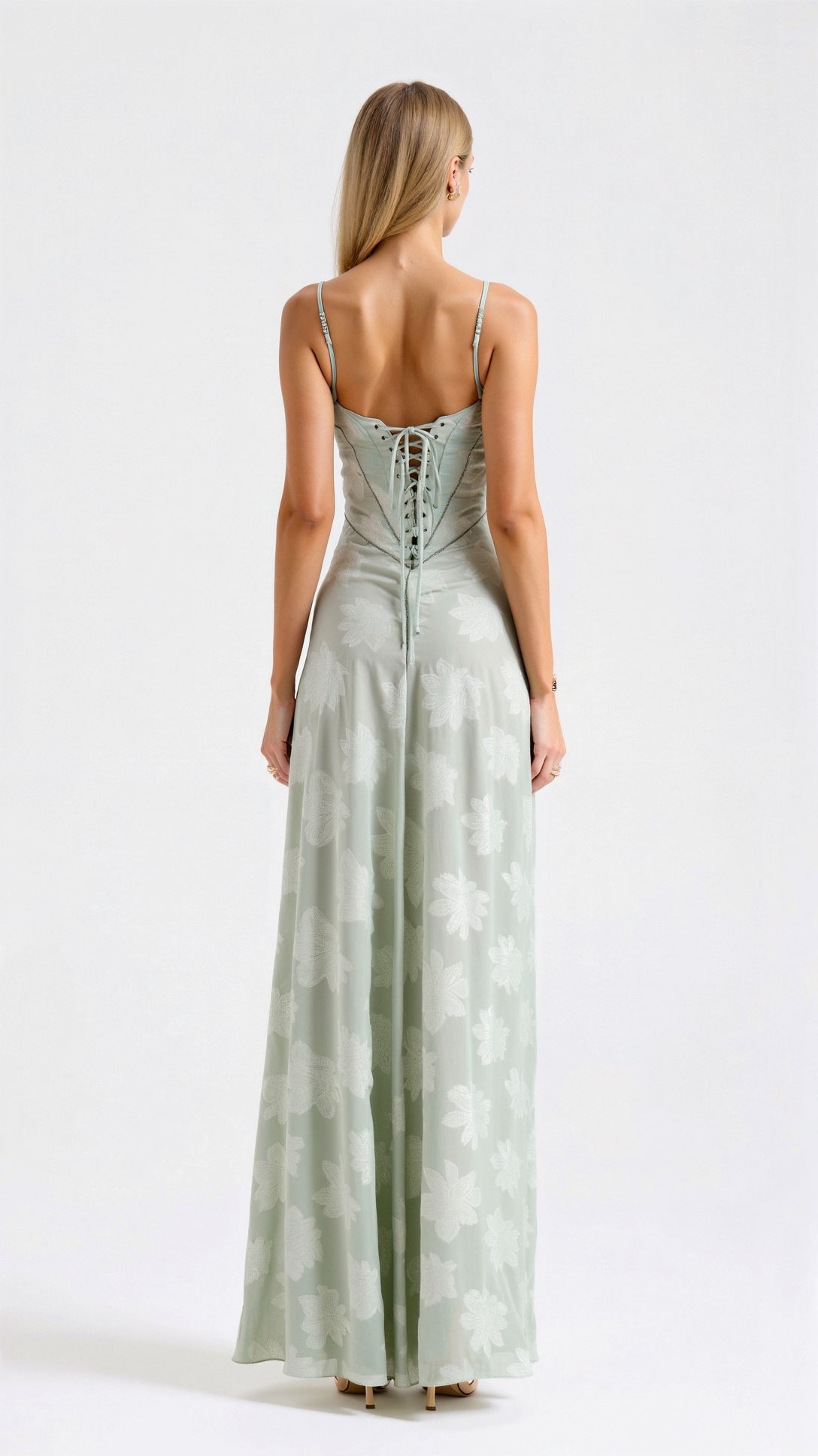Alma | Long dress with lace-up back