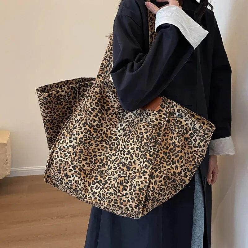 Women's Bag stylish and timeless