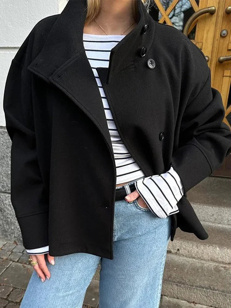 Olga | Kurze Damenjacke mit Stehkragen