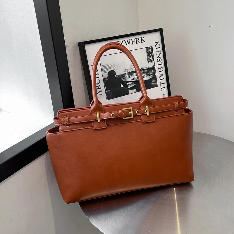 Women's Handbag in Casual Look