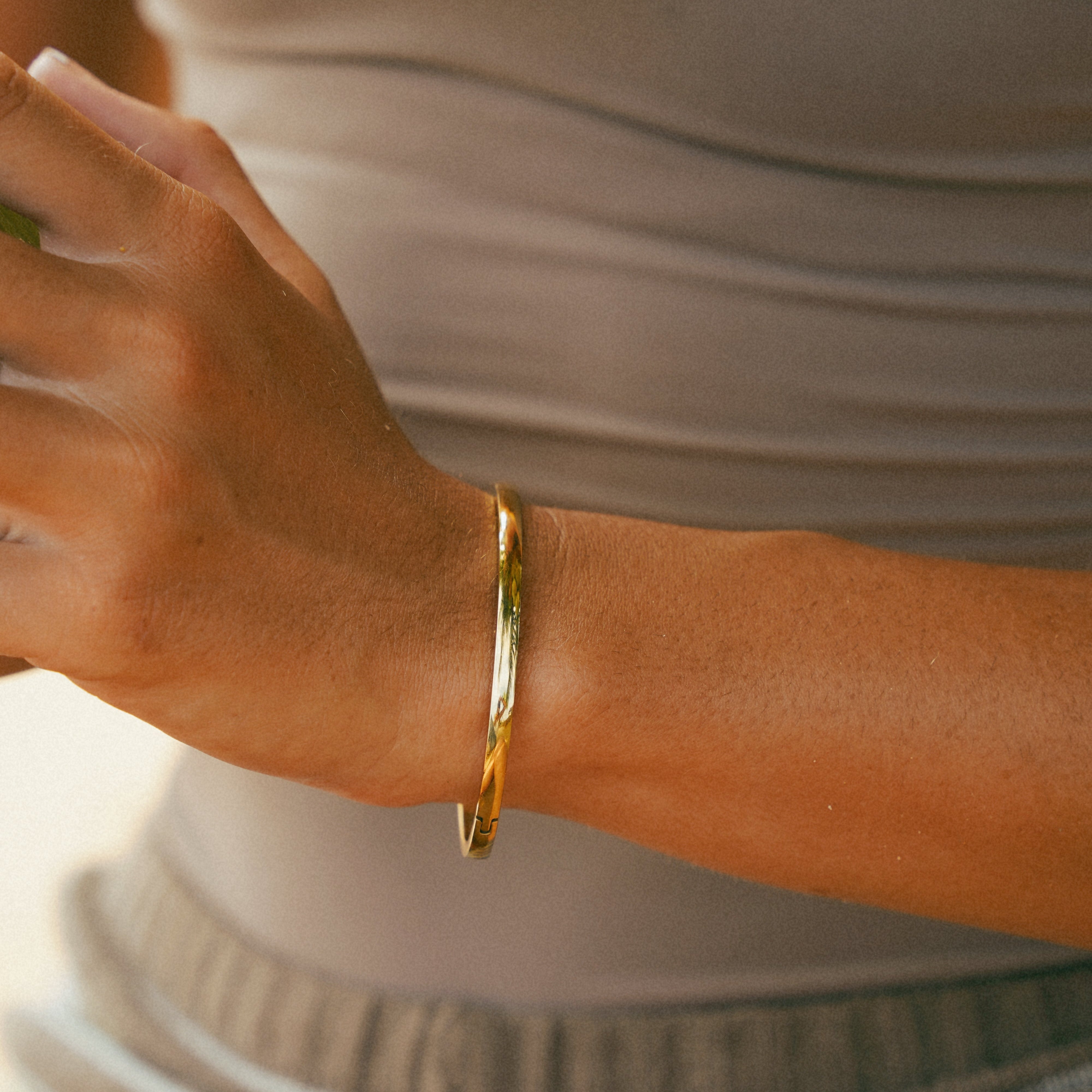 VICKY | Cuff Bracelet