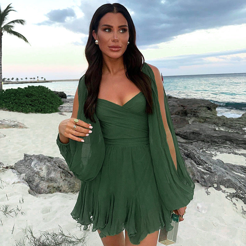 Alma | Short, fitted dress