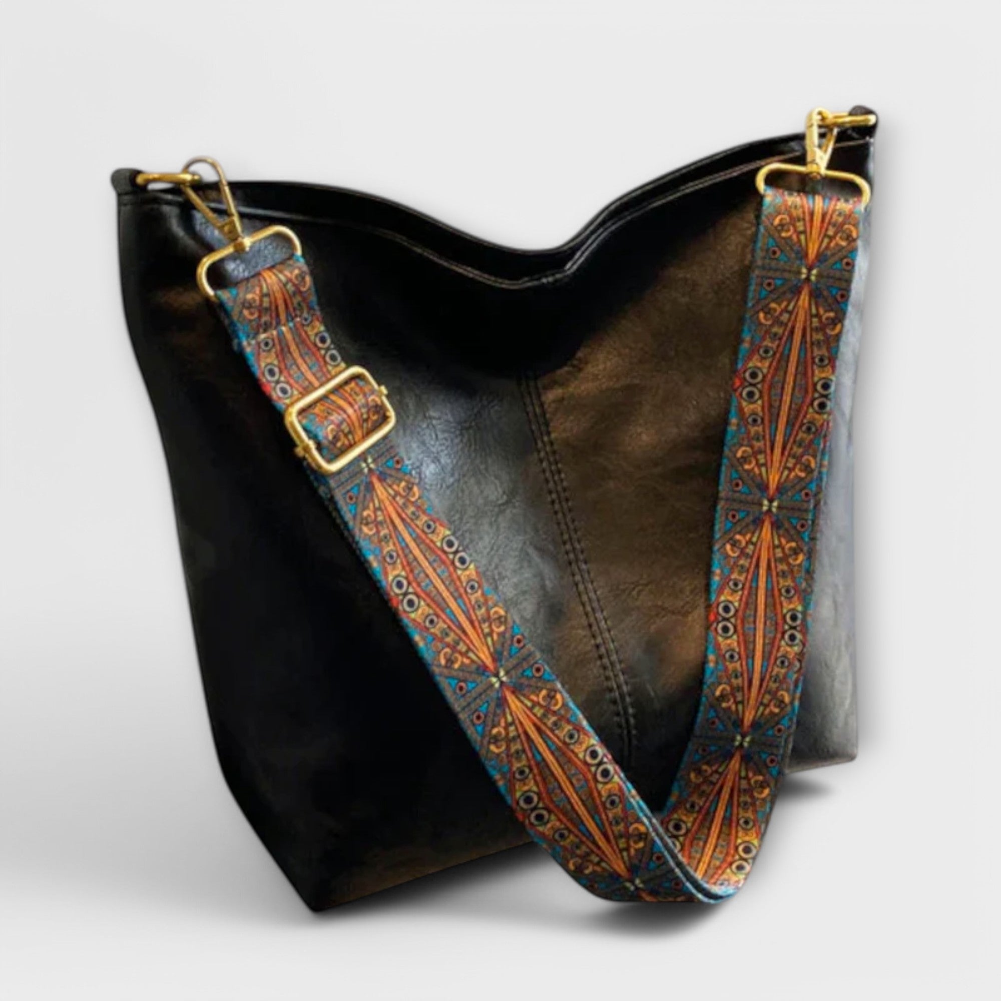 Nicole | Women’s Shoulder Bag With Unique Strap