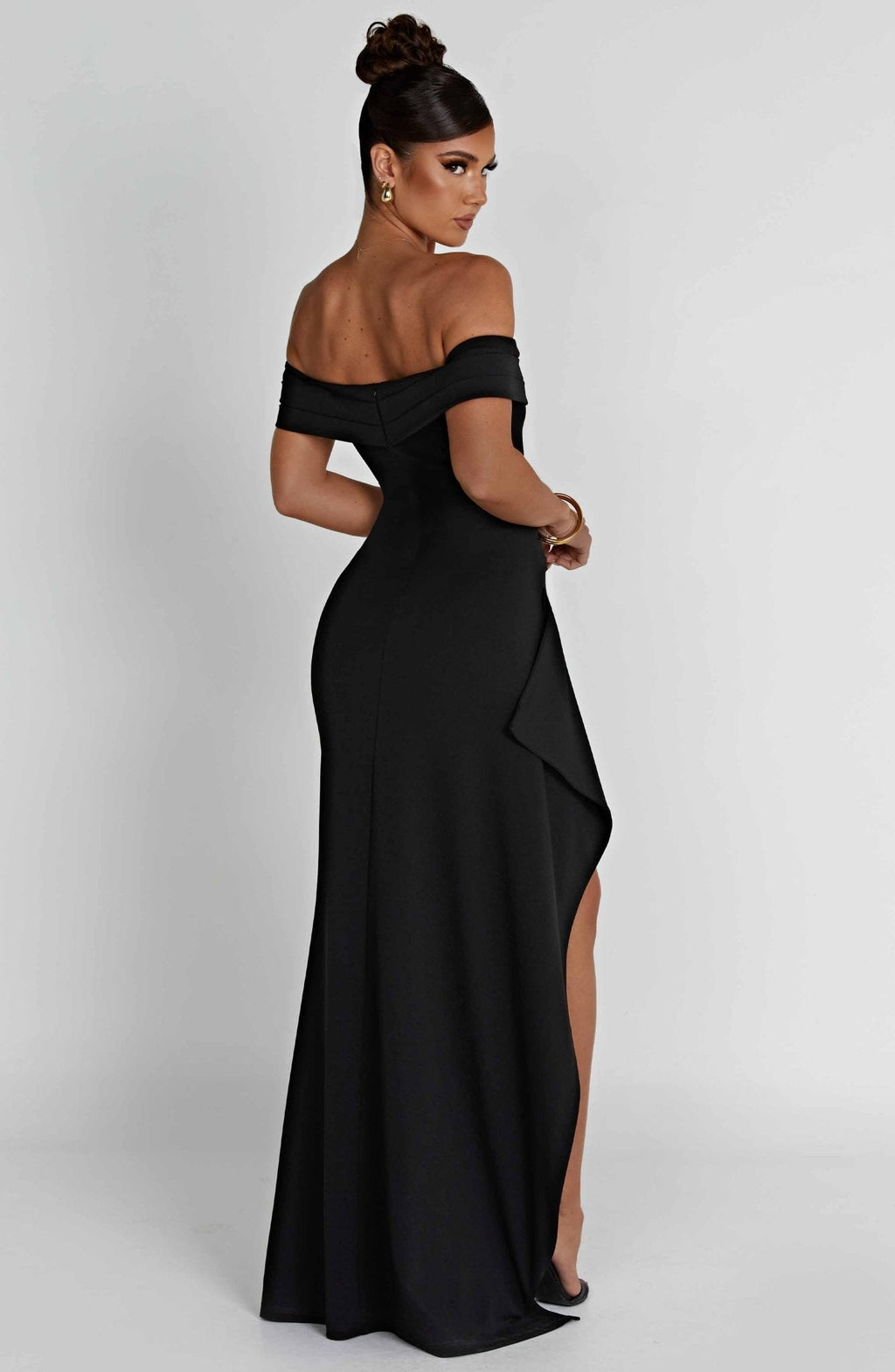 Alice | Long dress with slit, off-the-shoulder