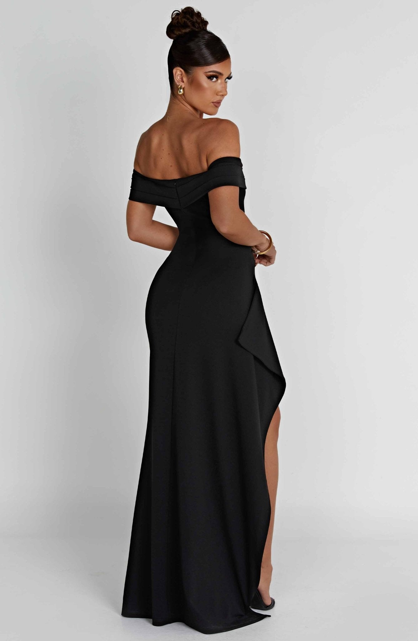Alice | Long dress with slit, off-the-shoulder