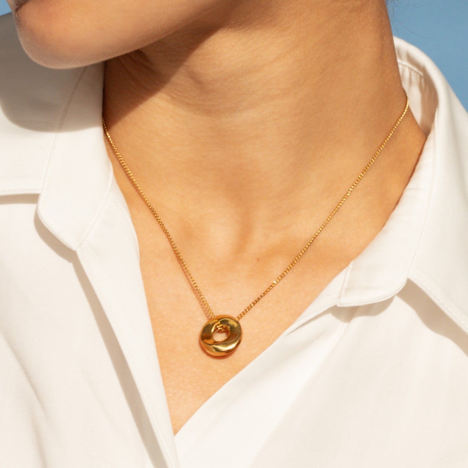 PANTAI | Swirl Pendant Necklace